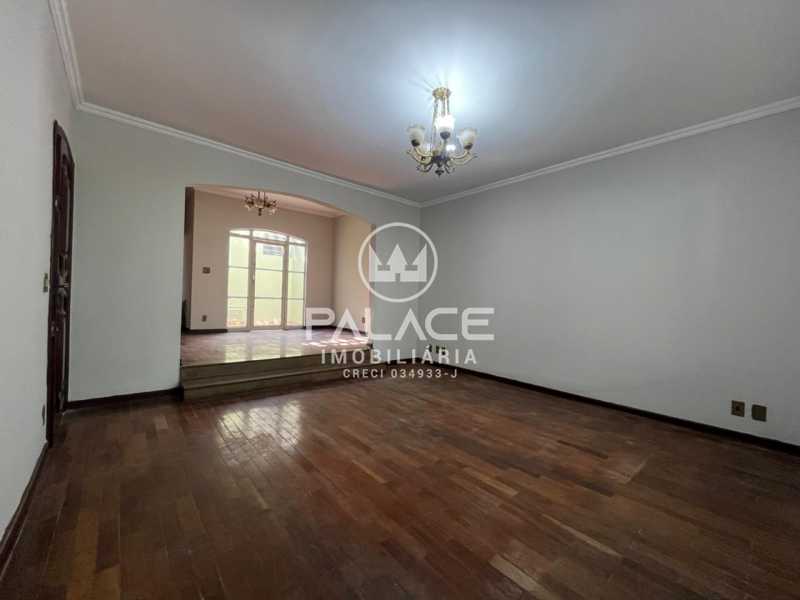 Casa, 3 quartos, 195 m² - Foto 2