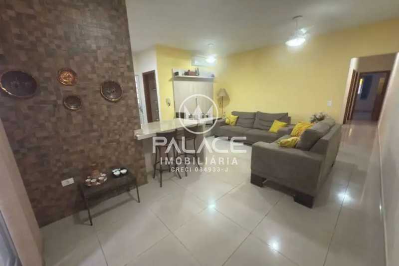 Casa, 3 quartos, 121 m² - Foto 1