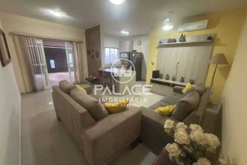 Casa, 3 quartos, 121 m² - Foto 2