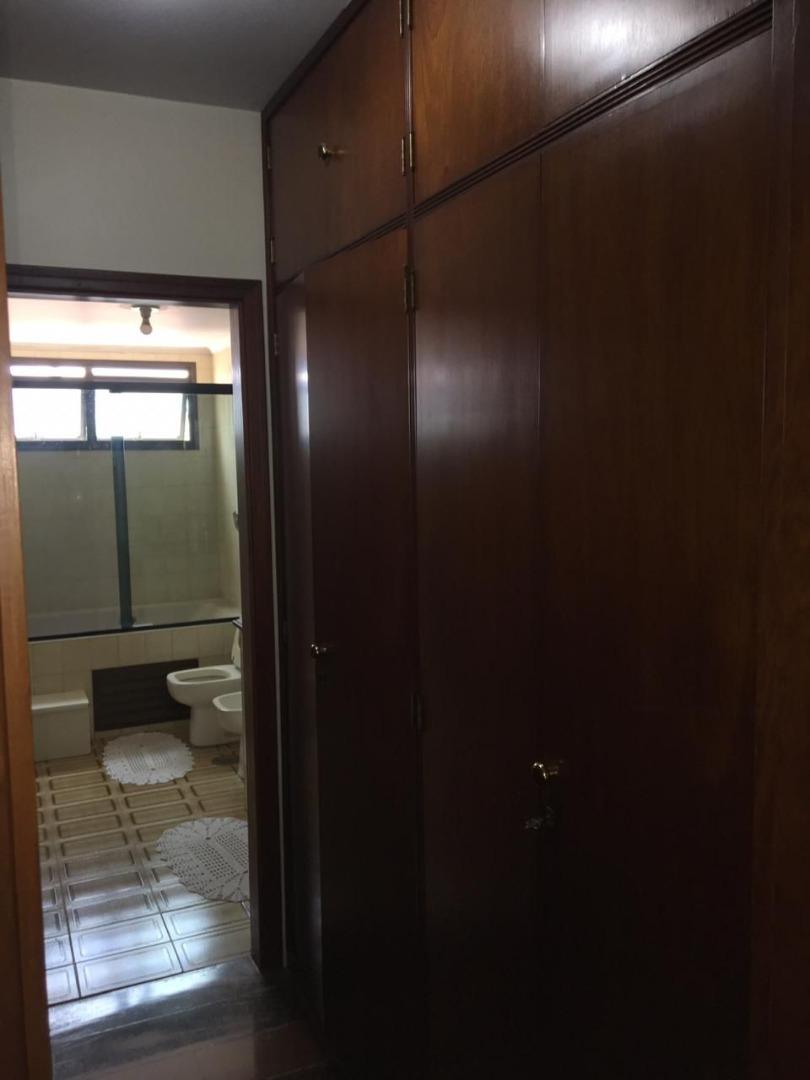 Apartamento à venda com 3 quartos, 240m² - Foto 19