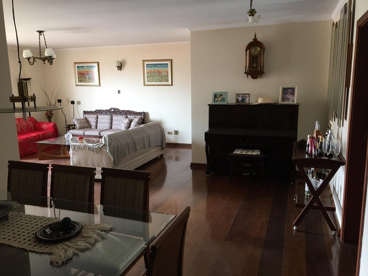 Apartamento à venda com 3 quartos, 240m² - Foto 6