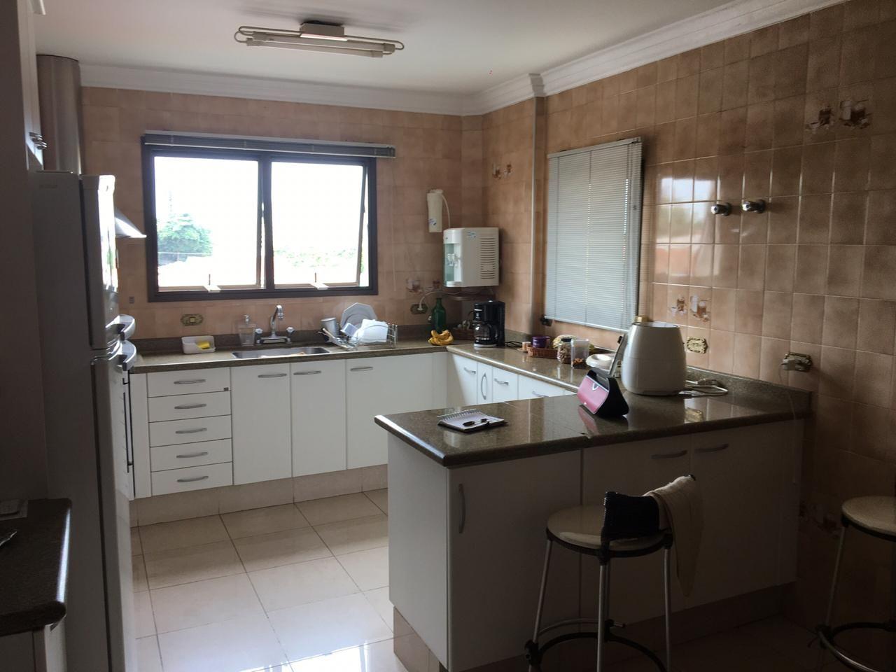 Apartamento à venda com 3 quartos, 240m² - Foto 7