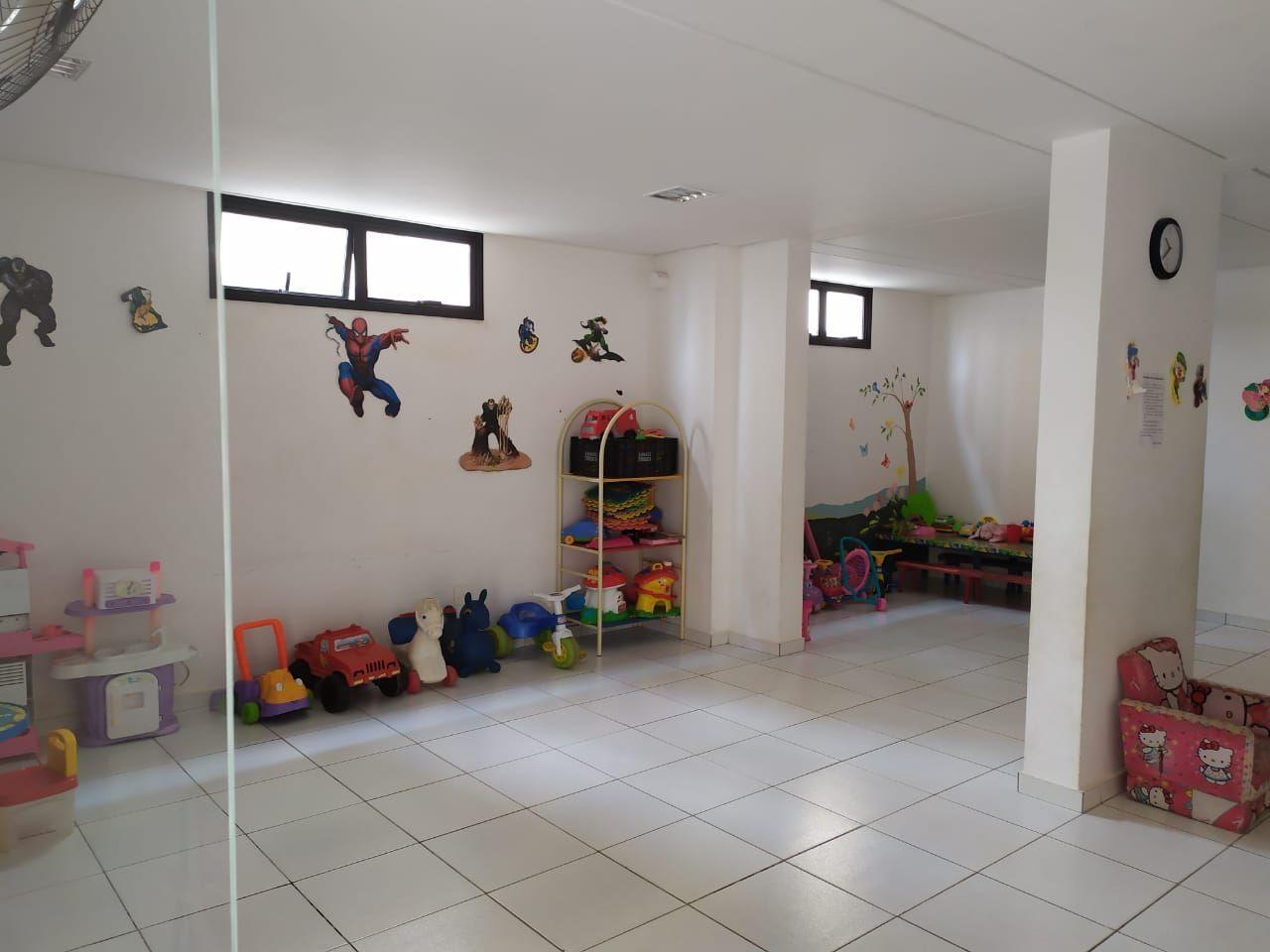 Apartamento à venda com 2 quartos, 67m² - Foto 8