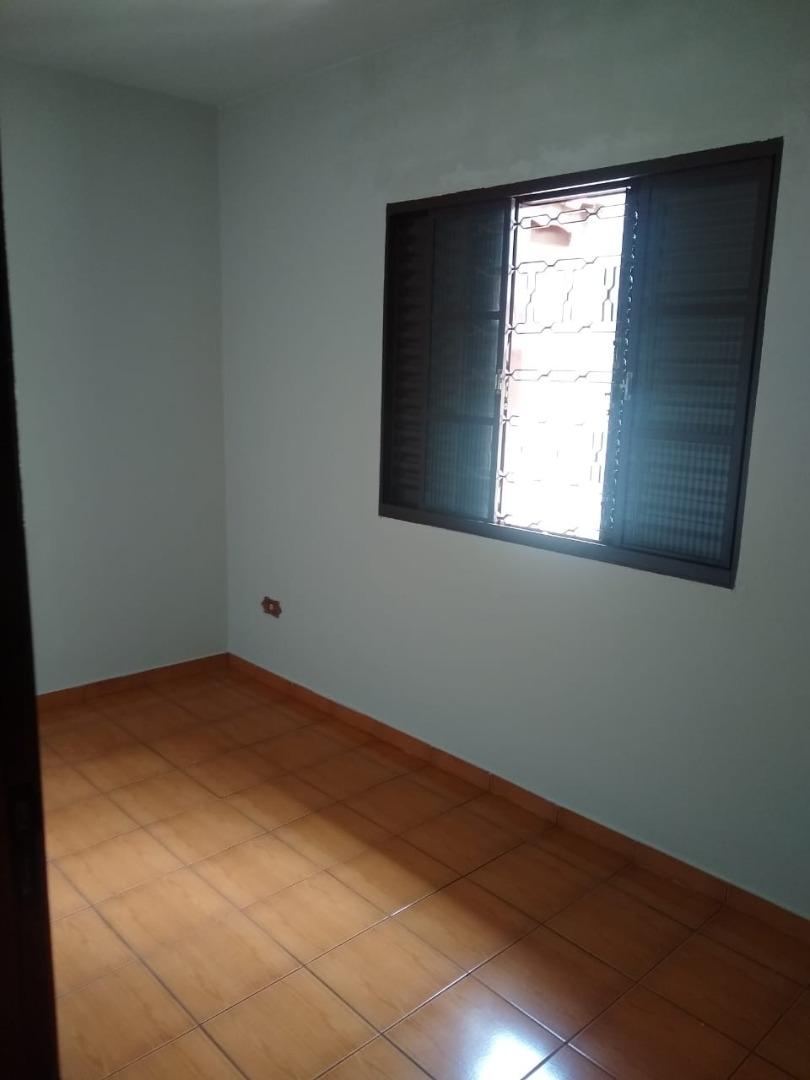 Casa para alugar com 3 quartos, 88m² - Foto 12