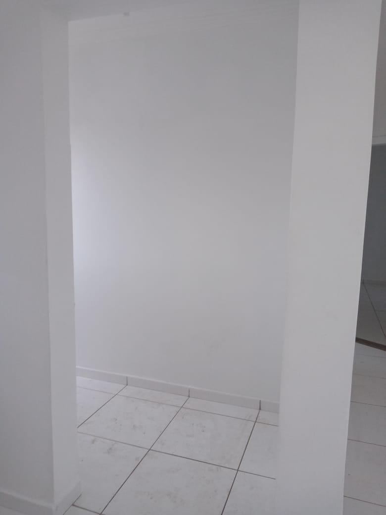 Apartamento à venda com 2 quartos, 58m² - Foto 2