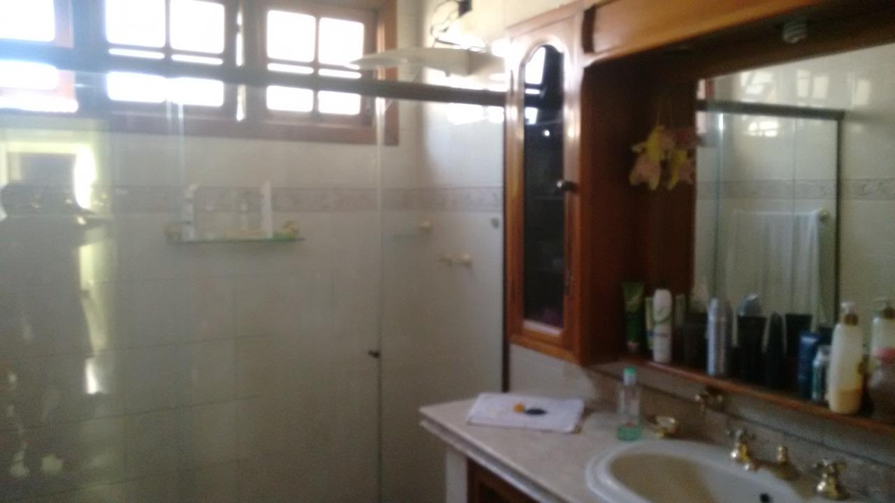 Casa à venda com 3 quartos, 240m² - Foto 13