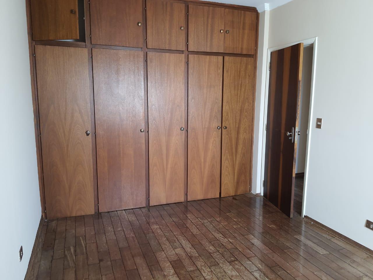 Apartamento à venda com 3 quartos, 100m² - Foto 4