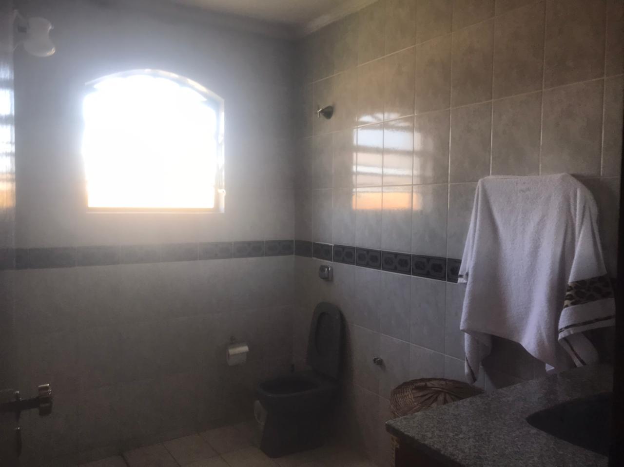 Casa à venda com 4 quartos, 216m² - Foto 18