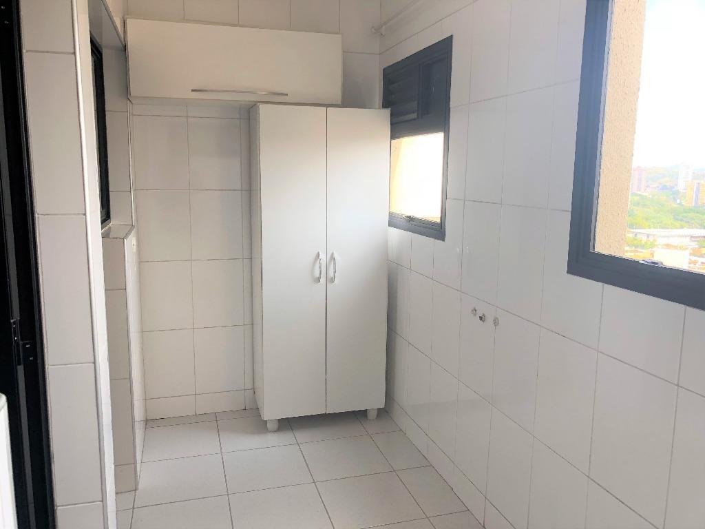 Apartamento à venda com 3 quartos, 136m² - Foto 11