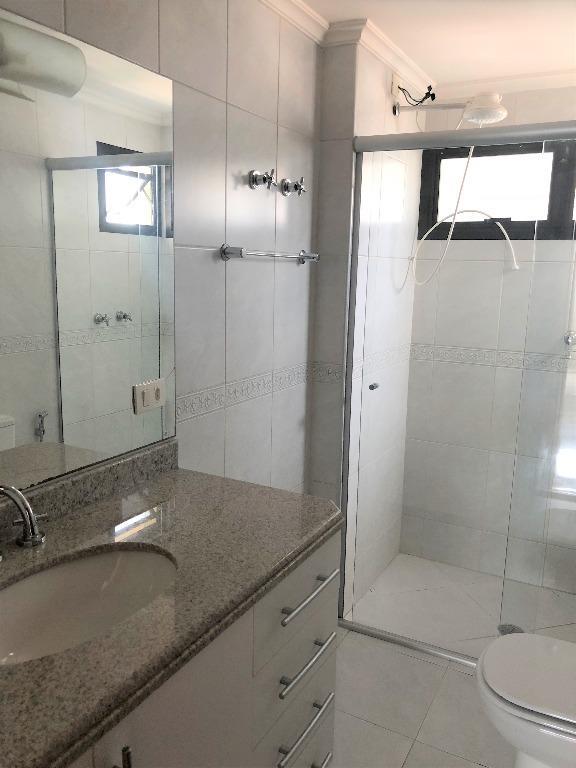 Apartamento à venda com 3 quartos, 136m² - Foto 28