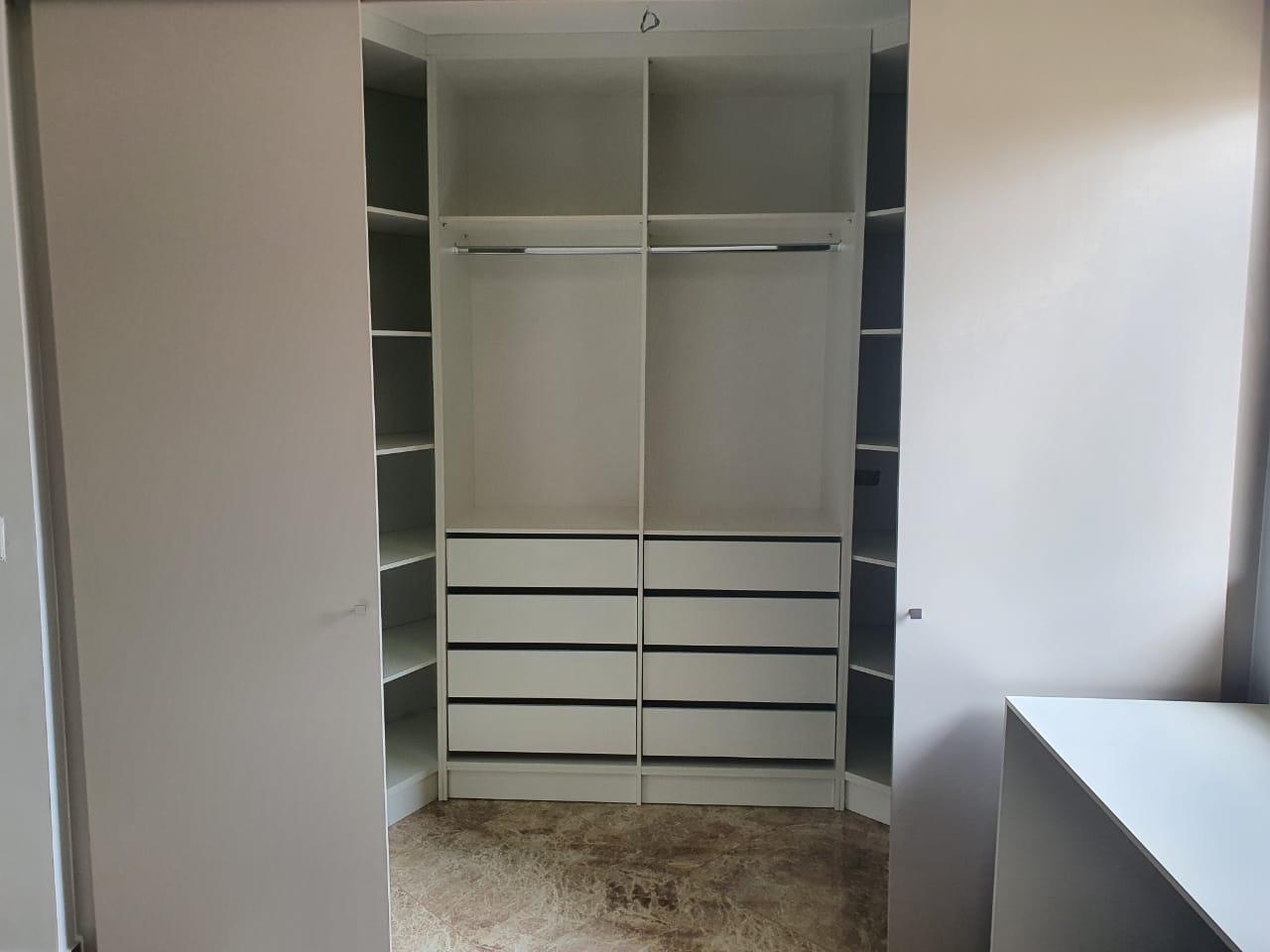 Apartamento à venda com 3 quartos, 157m² - Foto 3