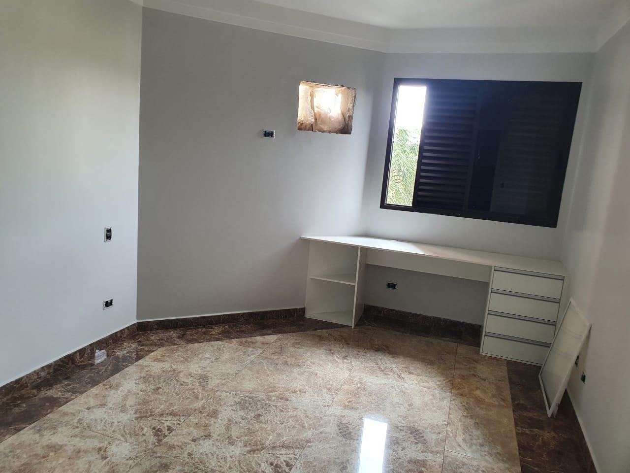 Apartamento à venda com 3 quartos, 157m² - Foto 5