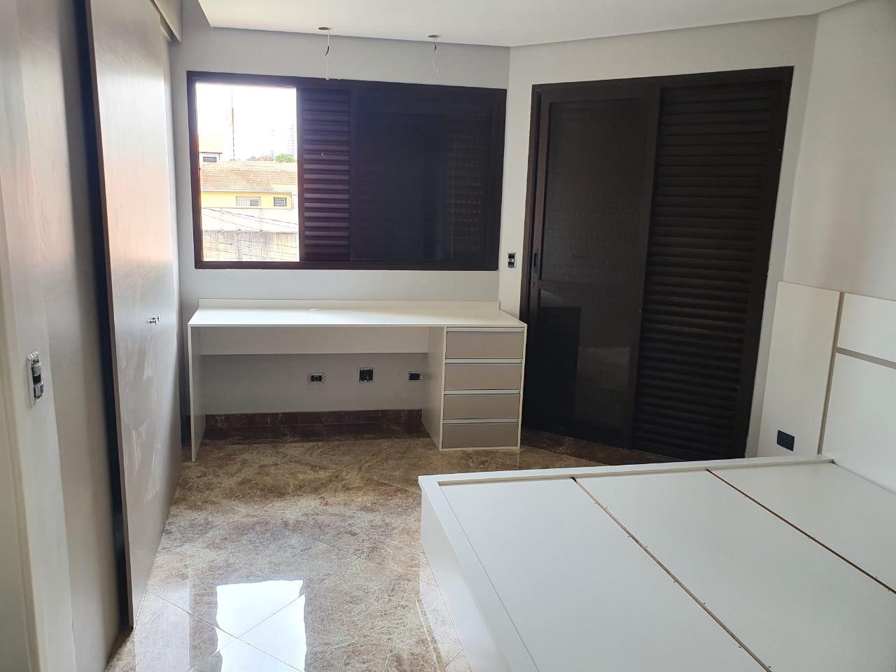 Apartamento à venda com 3 quartos, 157m² - Foto 7