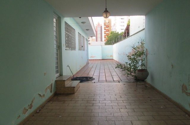 Casa Comercial à venda e aluguel com 4 quartos, 373m² - Foto 3