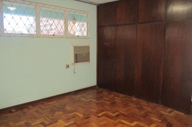 Casa Comercial à venda e aluguel com 4 quartos, 373m² - Foto 9