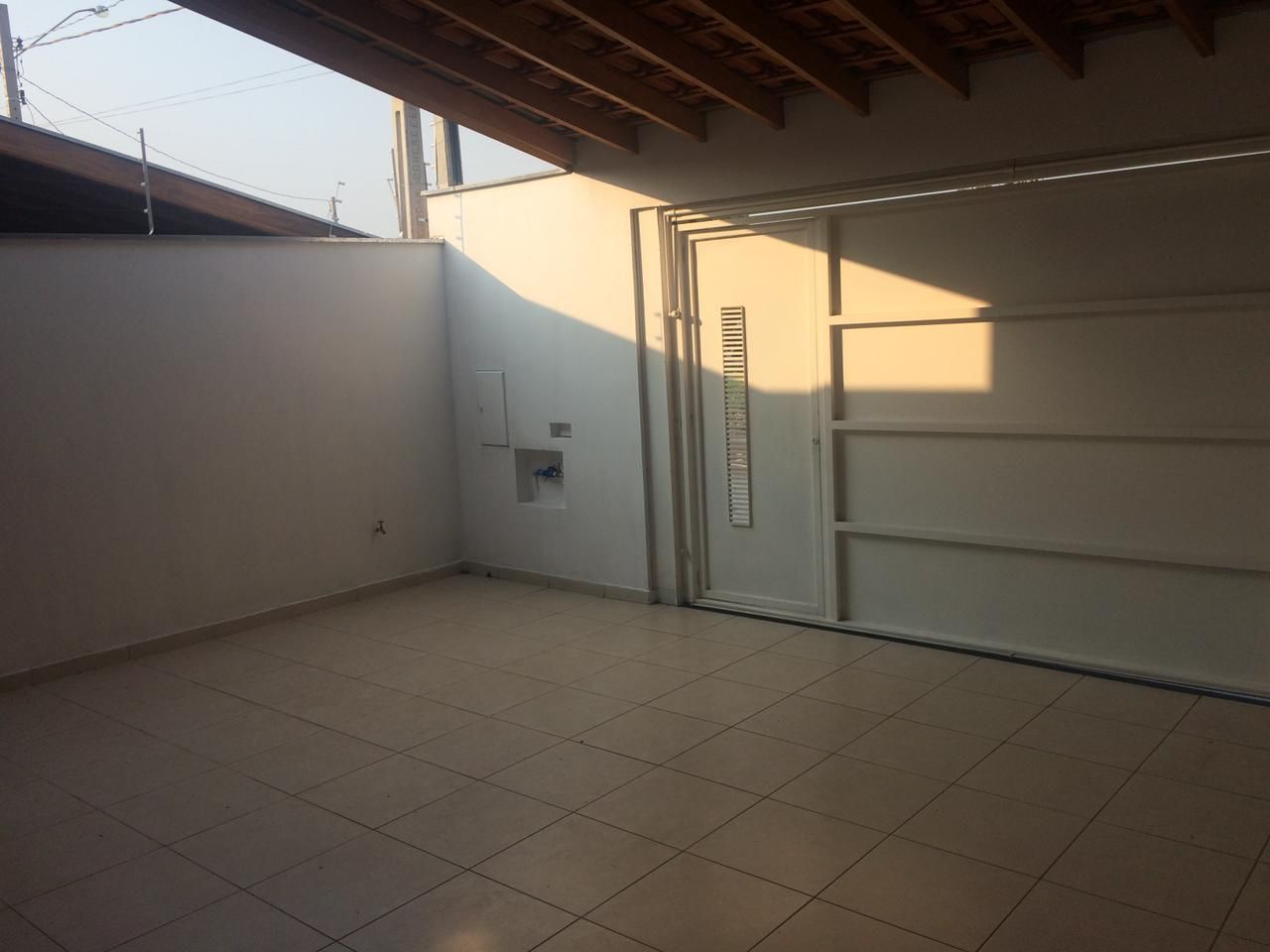 Casa à venda com 3 quartos, 190m² - Foto 2