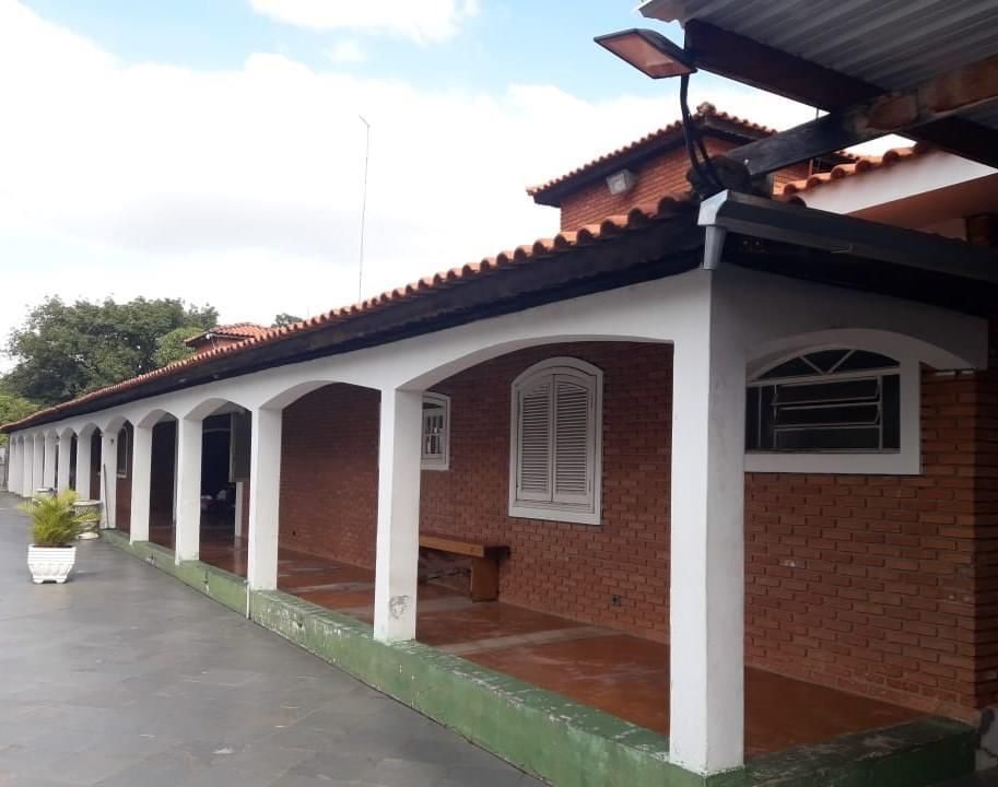 Chácara à venda com 6 quartos, 600m² - Foto 3