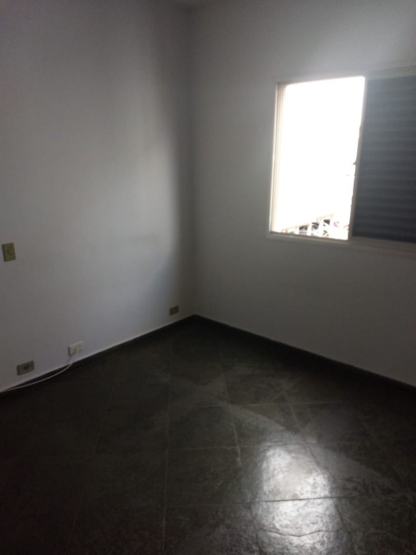 Apartamento à venda com 3 quartos, 76m² - Foto 10