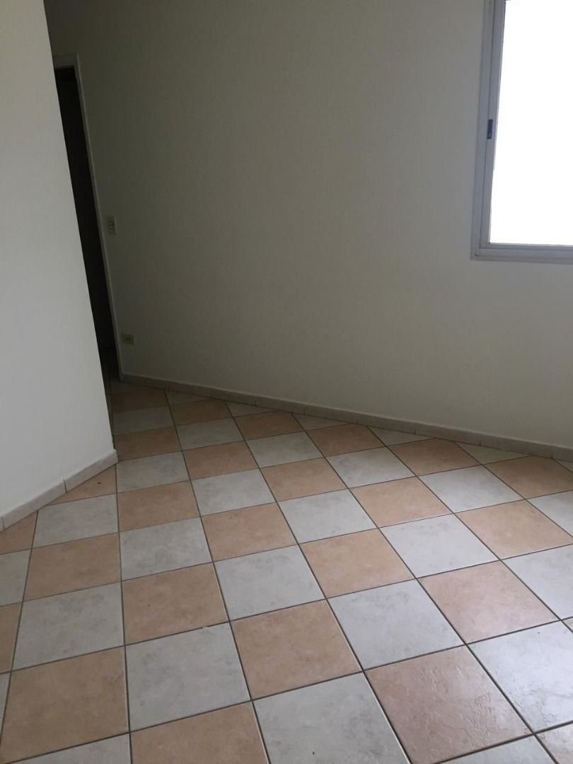 Apartamento à venda com 2 quartos, 55m² - Foto 2