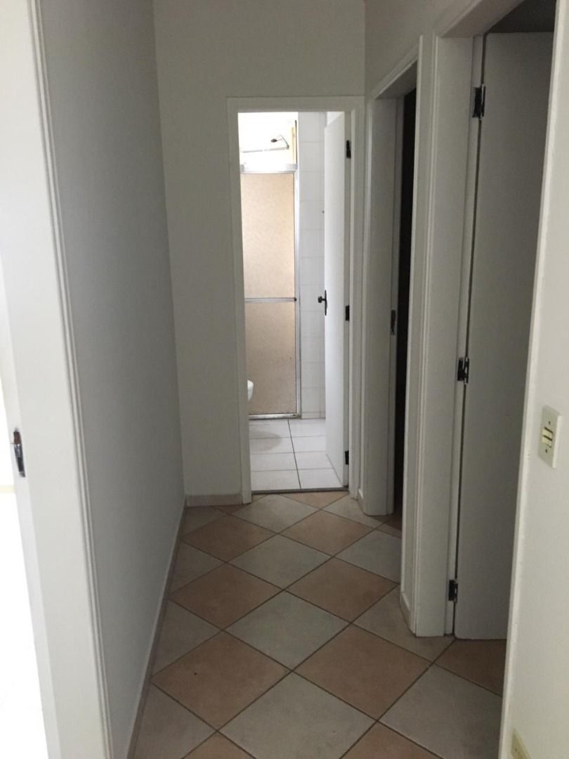 Apartamento à venda com 2 quartos, 55m² - Foto 3