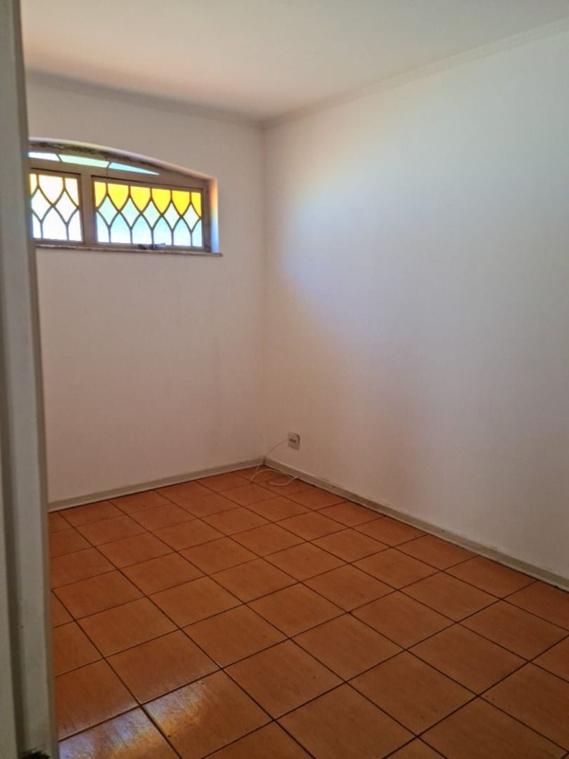 Casa à venda com 4 quartos, 353m² - Foto 18