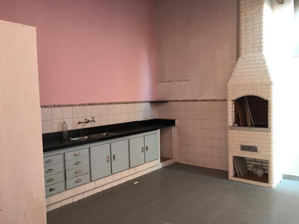 Casa à venda com 3 quartos, 280m² - Foto 15