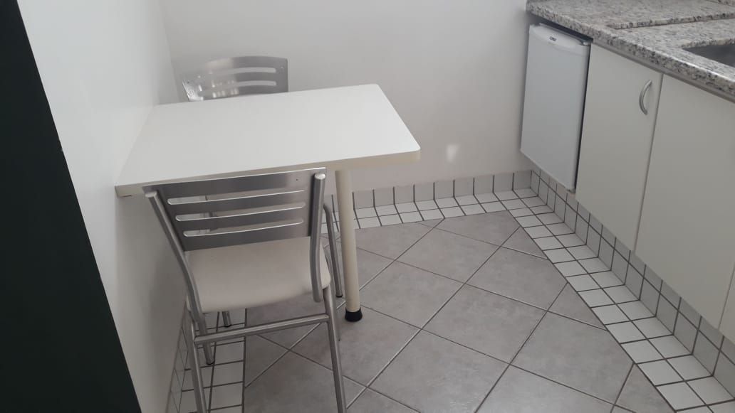 Apartamento à venda com 1 quarto, 37m² - Foto 12