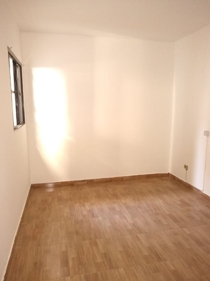 Casa para alugar com 3 quartos, 100m² - Foto 16