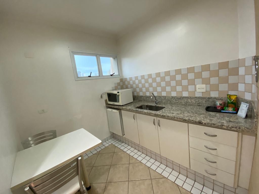 Apartamento à venda com 1 quarto, 37m² - Foto 11