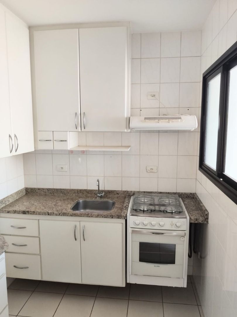 Apartamento à venda com 3 quartos, 84m² - Foto 3