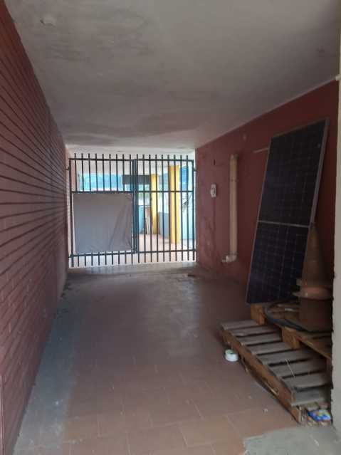 Casa Comercial para alugar com 3 quartos, 217m² - Foto 4