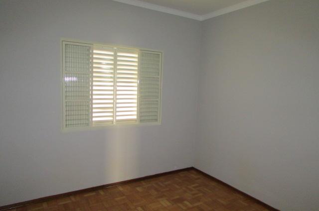 Casa à venda com 3 quartos, 130m² - Foto 9