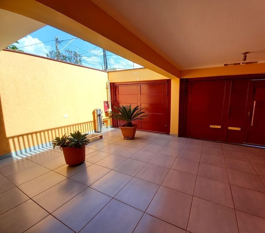 Casa à venda com 3 quartos, 179m² - Foto 2