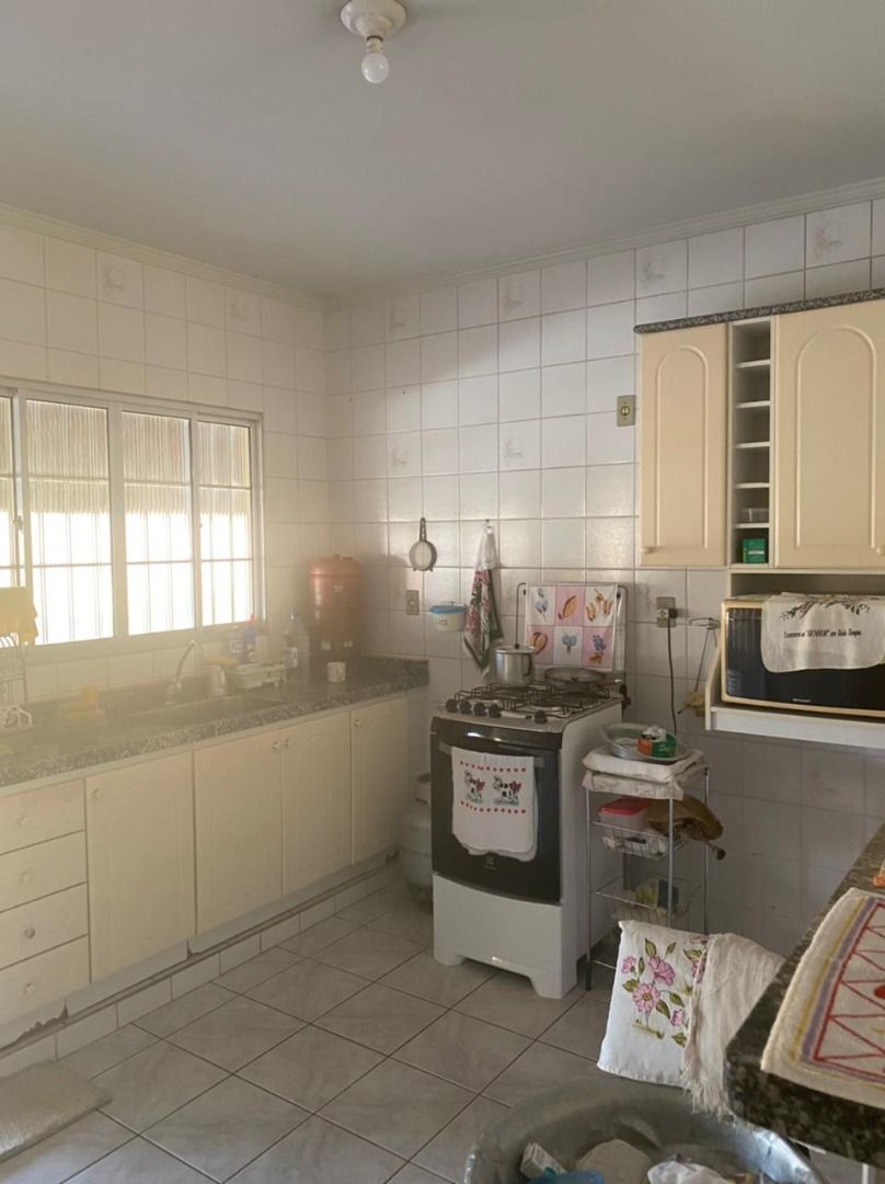 Chácara à venda com 5 quartos, 350m² - Foto 8