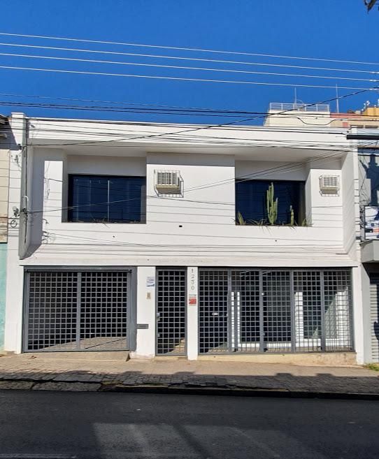 Casa Comercial à venda e aluguel com 3 quartos, 308m² - Foto 1