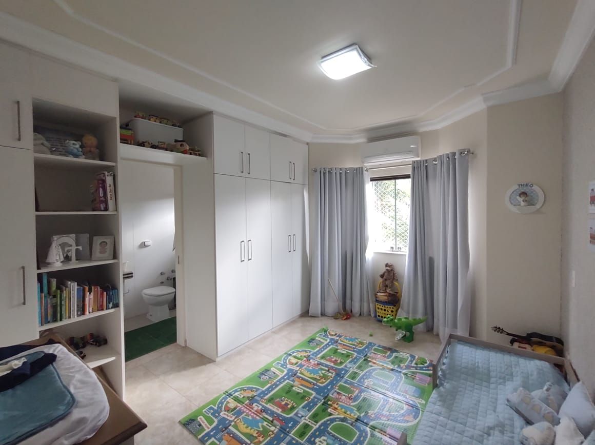 Casa de Condomínio à venda com 4 quartos, 300m² - Foto 12