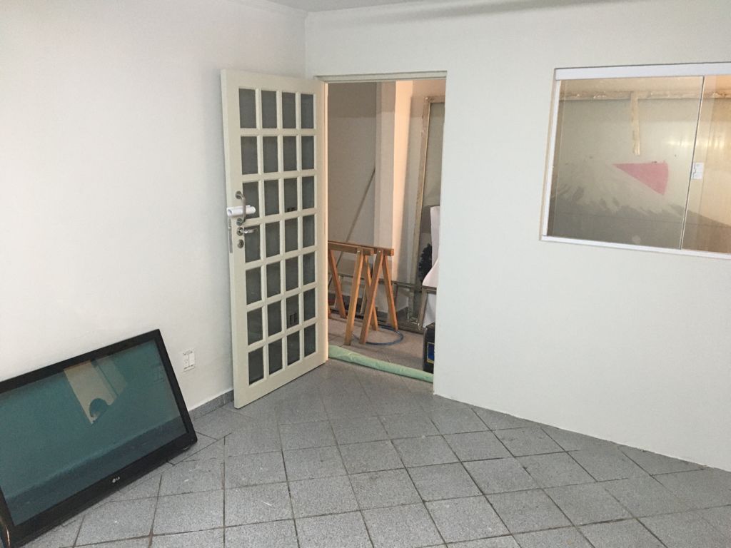 Casa para alugar com 3 quartos, 244m² - Foto 7