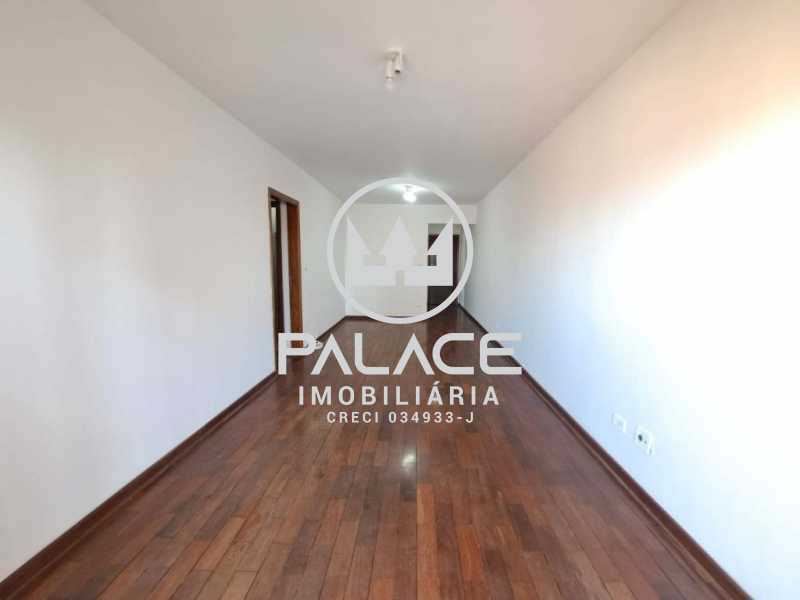 Apartamento à venda com 3 quartos, 110m² - Foto 2