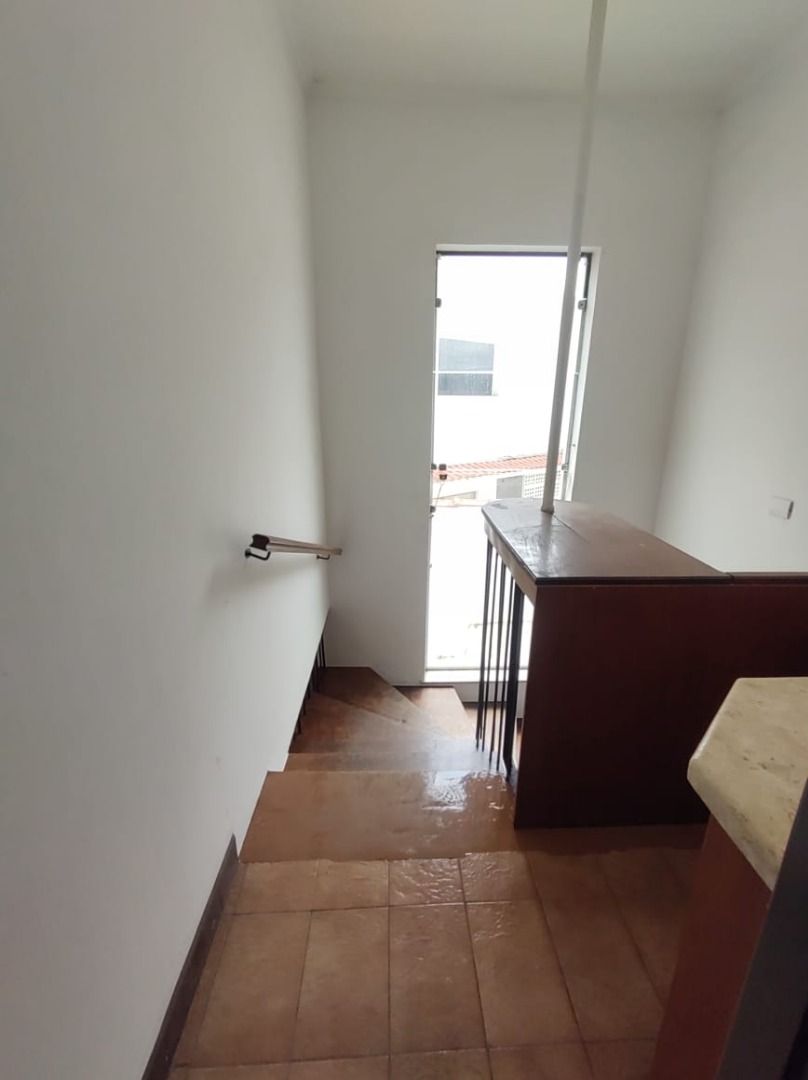 Casa Comercial à venda com 8 quartos, 267m² - Foto 12