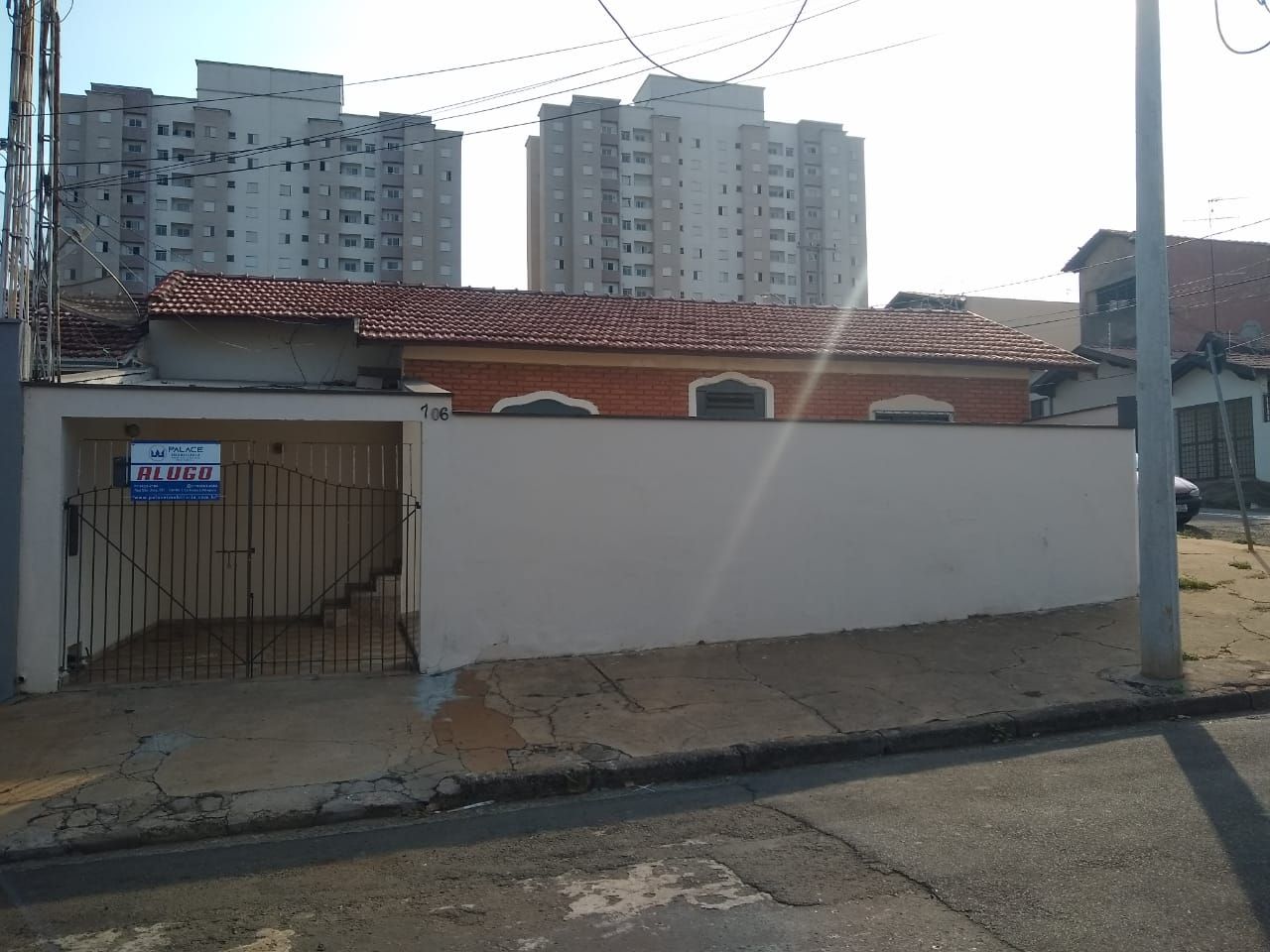 Casa para alugar com 2 quartos, 82m² - Foto 1