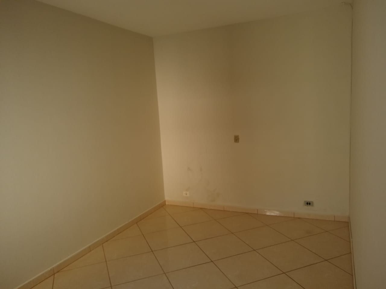 Casa para alugar com 2 quartos, 82m² - Foto 10