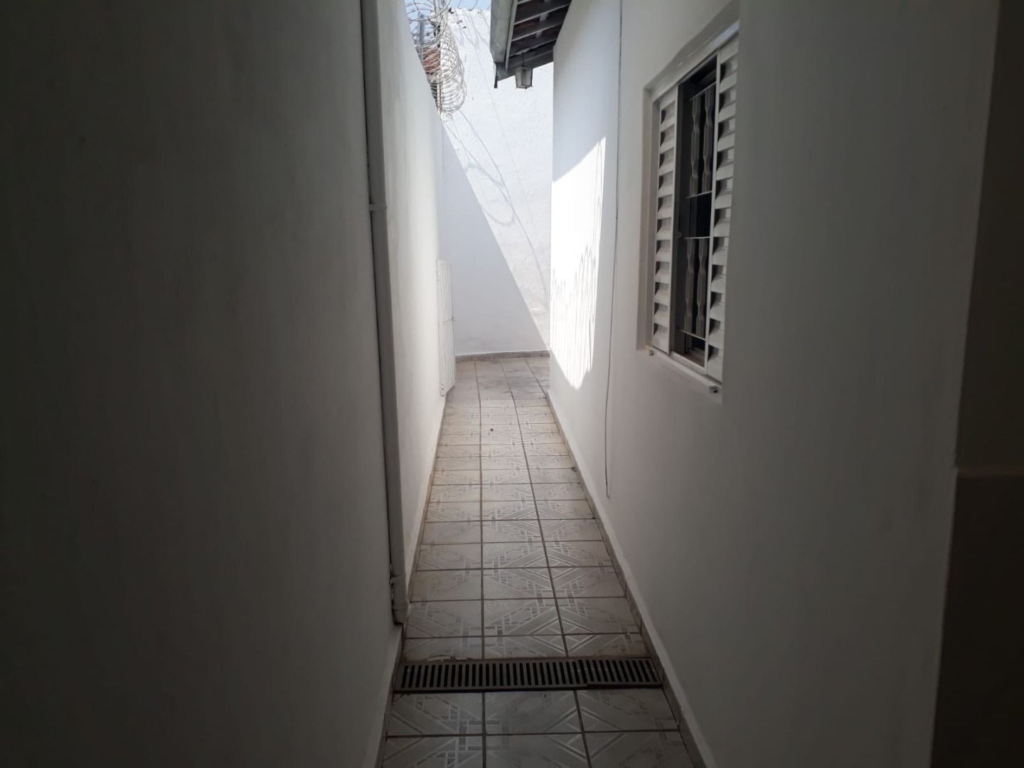 Casa à venda com 2 quartos, 100m² - Foto 12