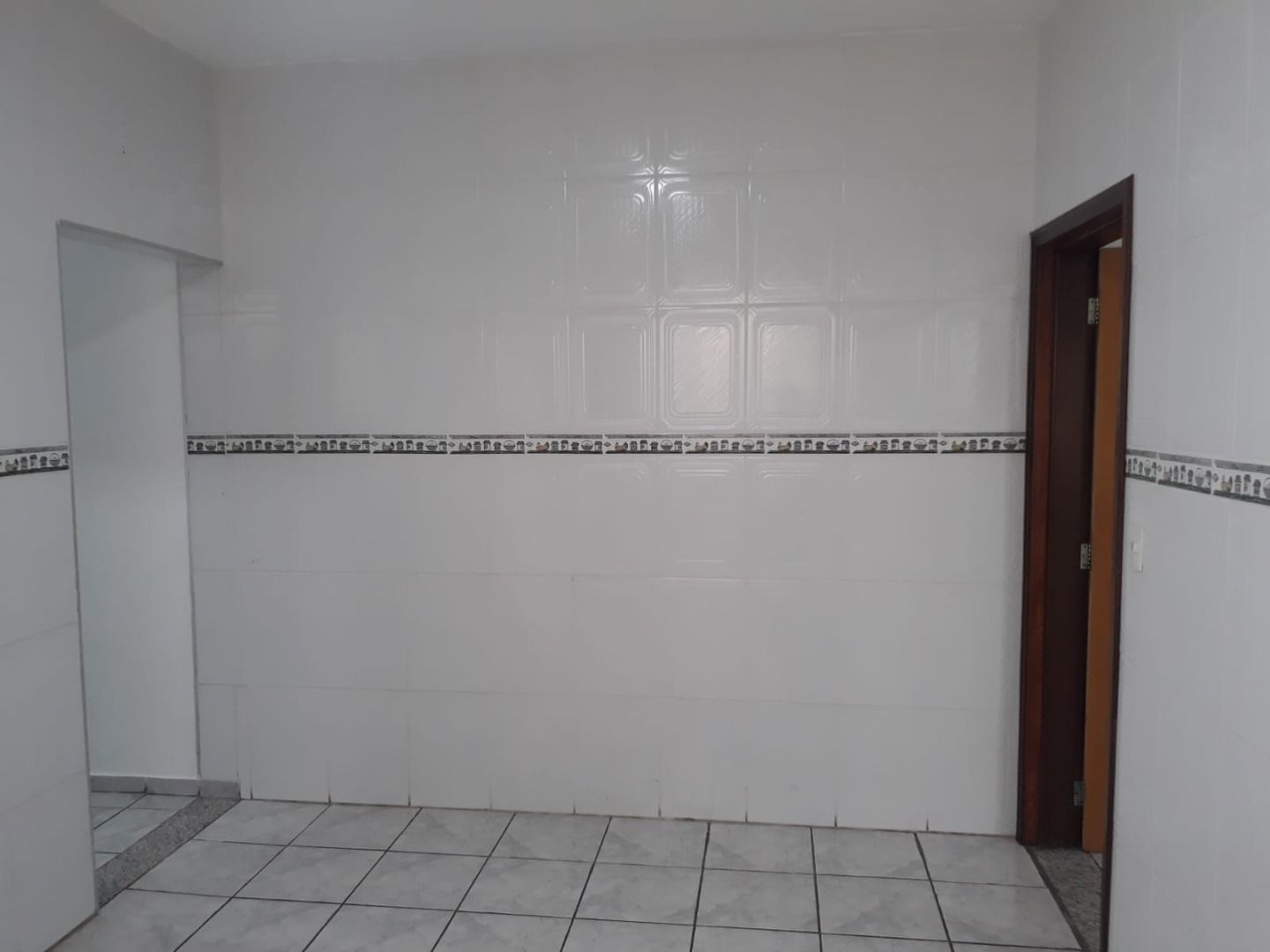 Casa à venda com 2 quartos, 100m² - Foto 5