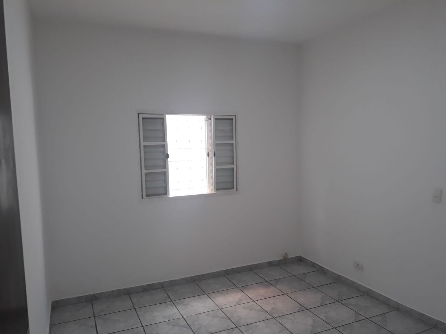 Casa à venda com 2 quartos, 100m² - Foto 7