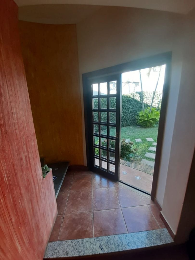 Casa de Condomínio à venda com 3 quartos, 250m² - Foto 29