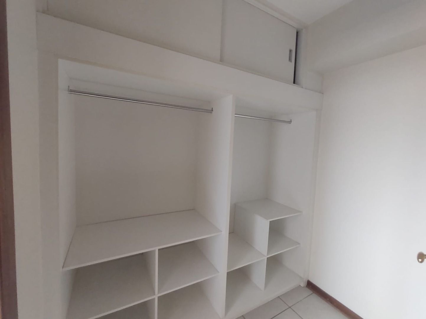 Apartamento para alugar com 3 quartos, 200m² - Foto 7