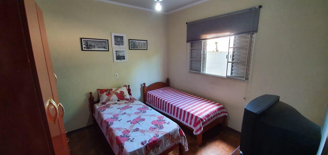 Casa à venda com 3 quartos, 110m² - Foto 5