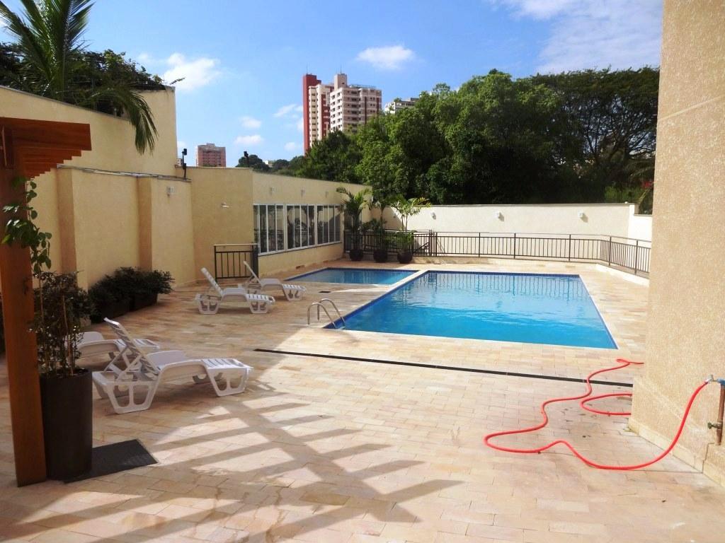 Apartamento à venda com 2 quartos, 62m² - Foto 17