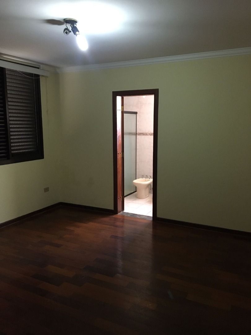 Apartamento à venda com 3 quartos, 170m² - Foto 10