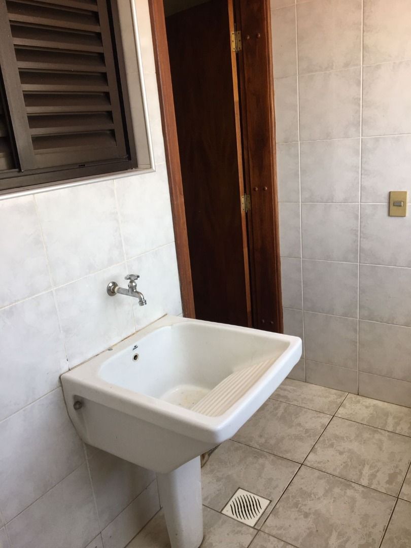 Apartamento à venda com 3 quartos, 170m² - Foto 16